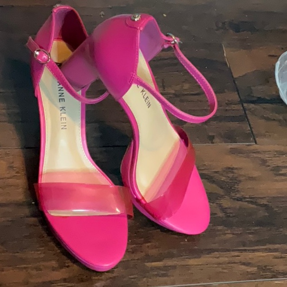 AK Annie Klein pink heels, size 10.5